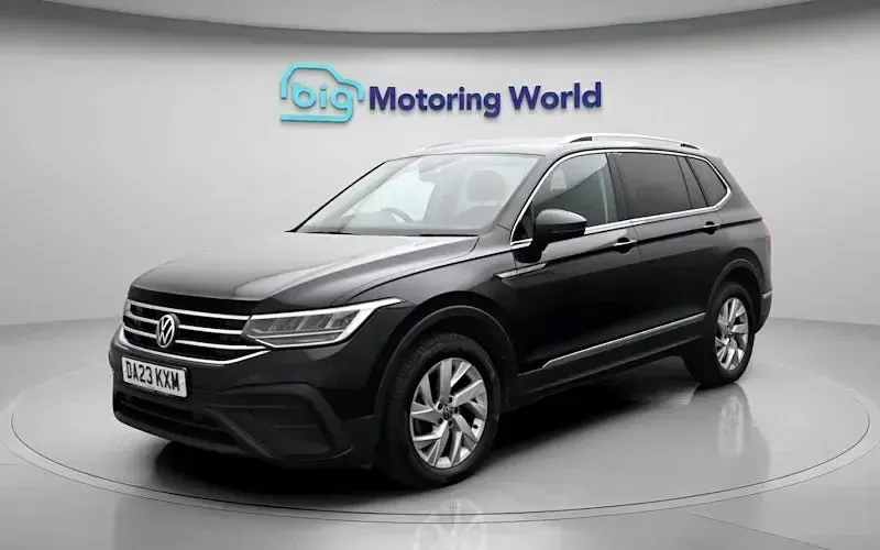 Used VW Tiguan Allspace Life 150 HP (110 kW) 2023 Black SUV