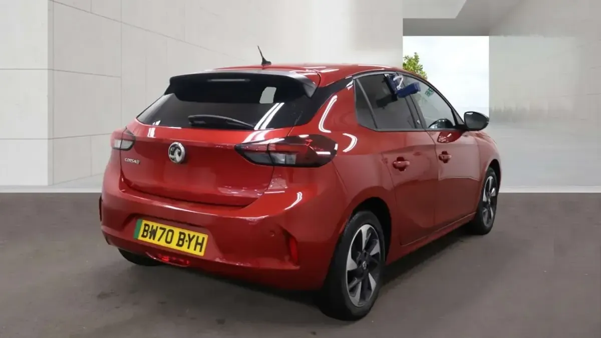 Used Vauxhall Corsa-e 100 kW (136 HP) 2021 Red Hatchback