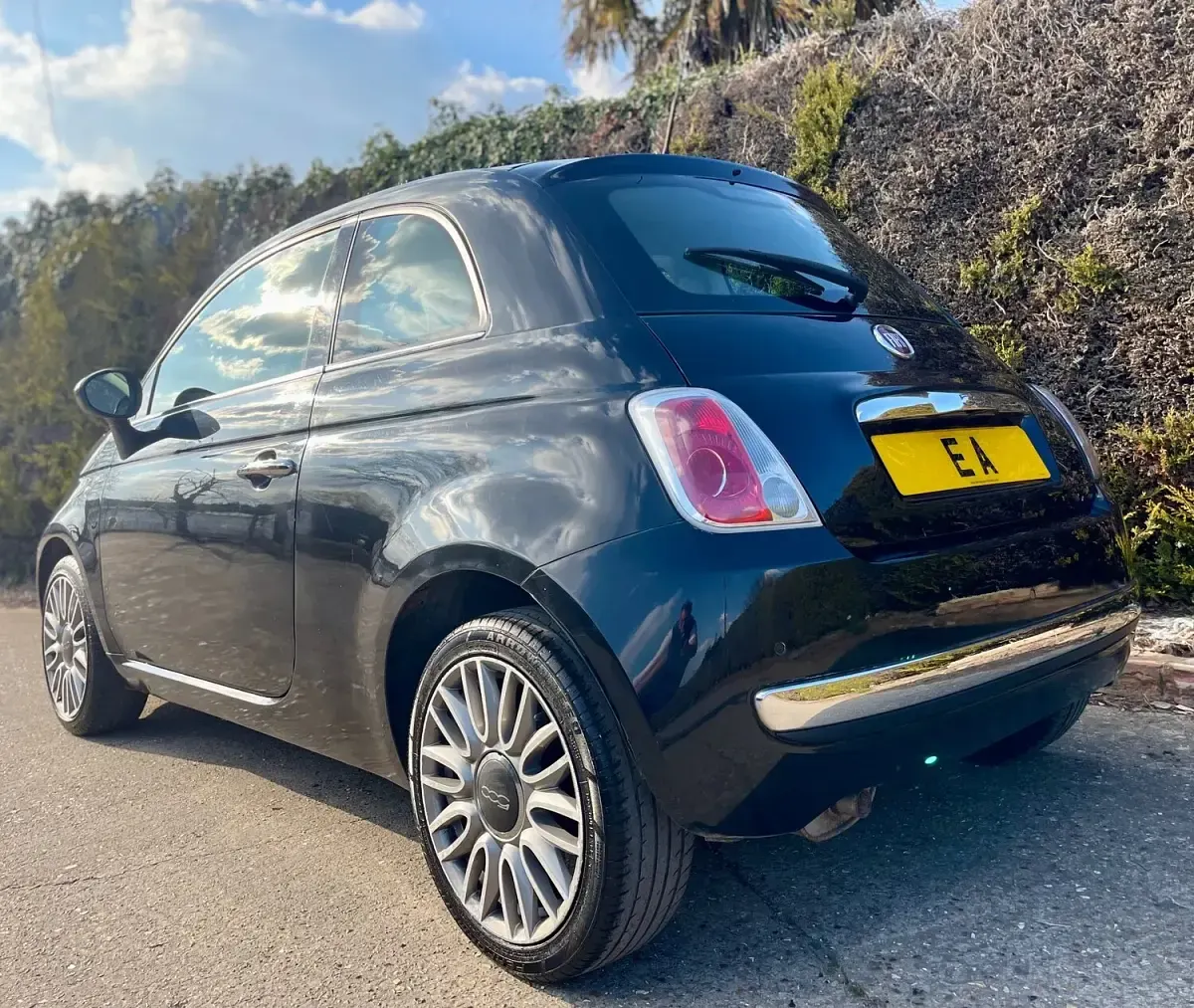 Used Fiat 500 69 HP (50 kW) 2015 Black Hatchback