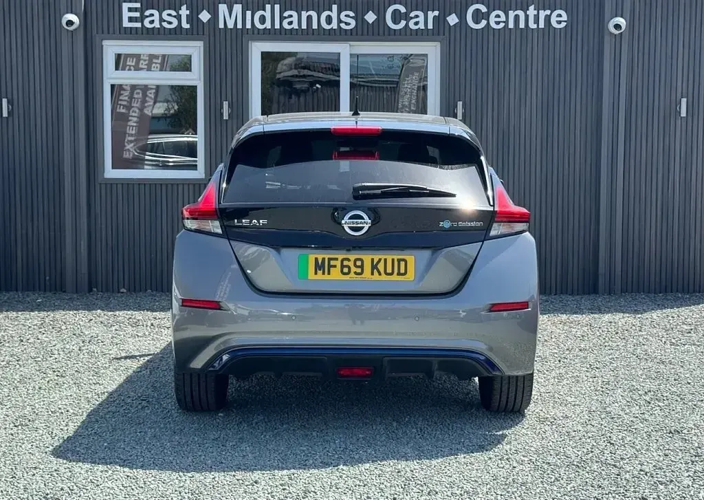 Used Nissan Leaf Tekna 110 kW (150 HP) 2019 Grey Hatchback