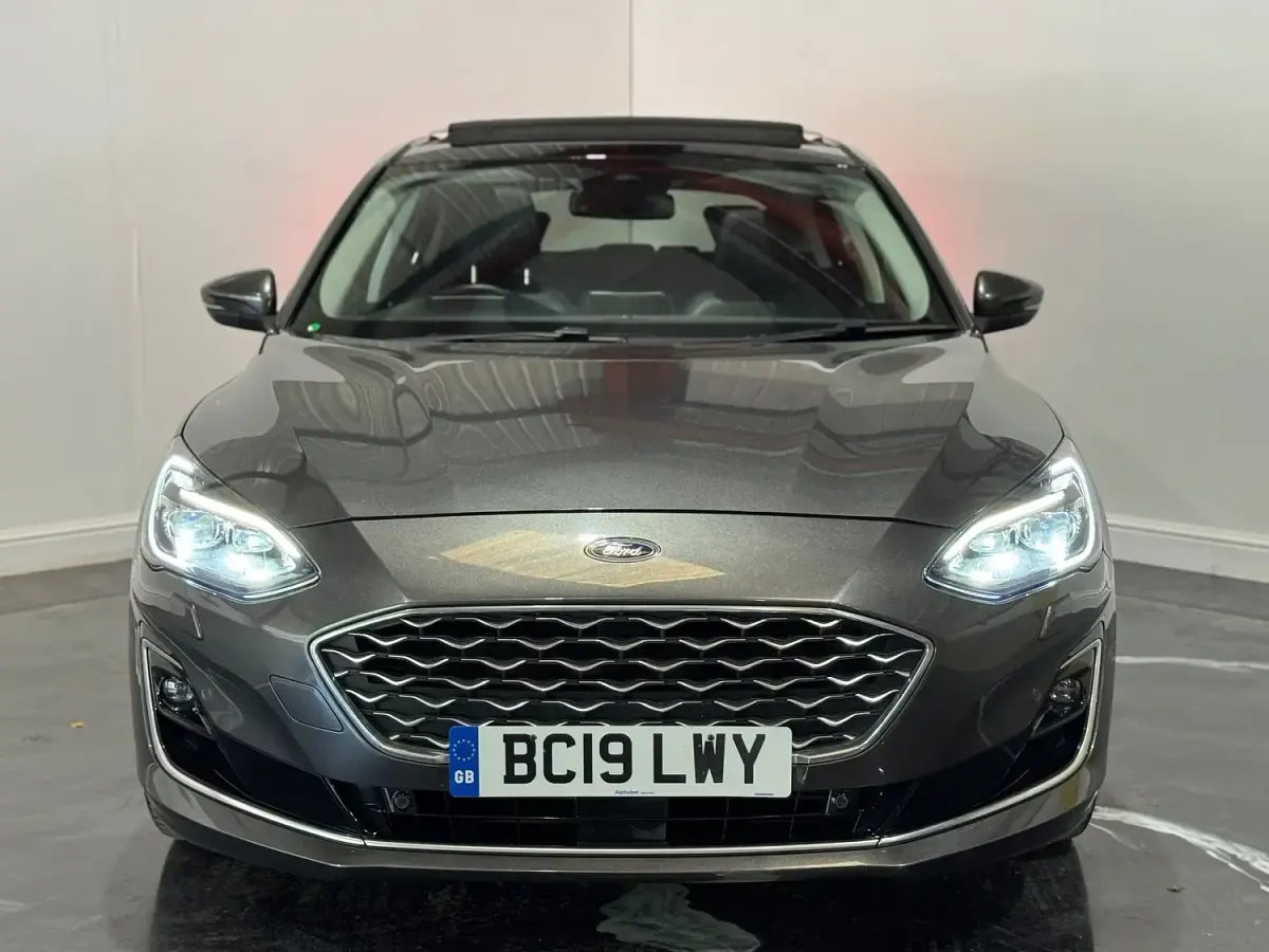 Used Ford Focus Vignale 182 HP (133 kW) 2019 Grey Hatchback
