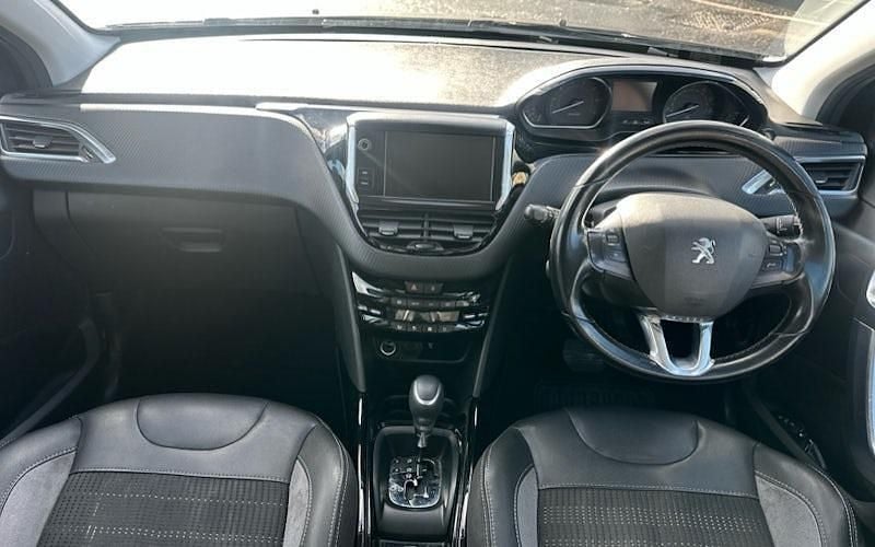 Used Peugeot 2008 Allure 110 HP (80 kW) 2019 Black SUV