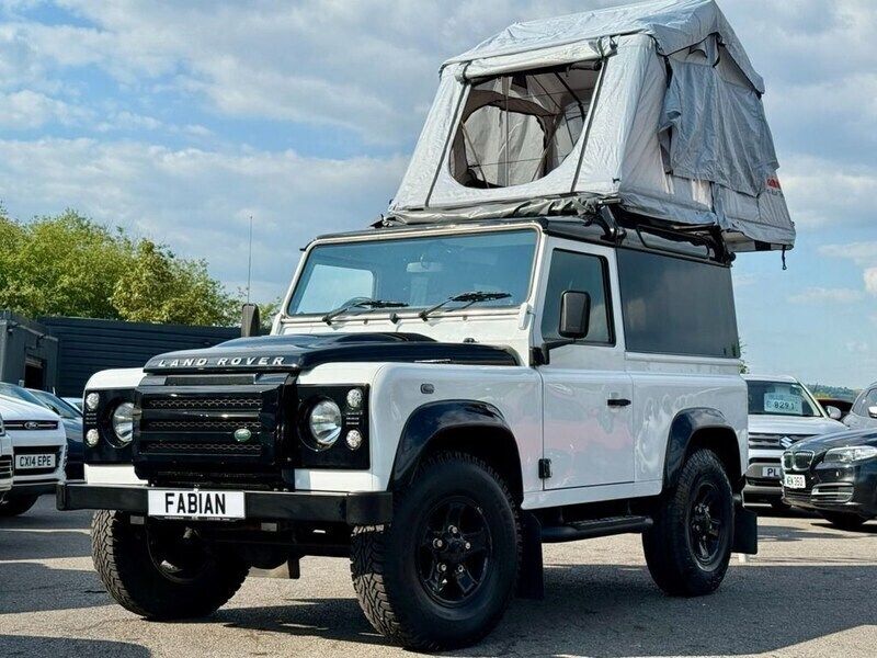 White Used 2014 Land Rover Defender SUV | £32,999 (Expensive) - Image 1/4