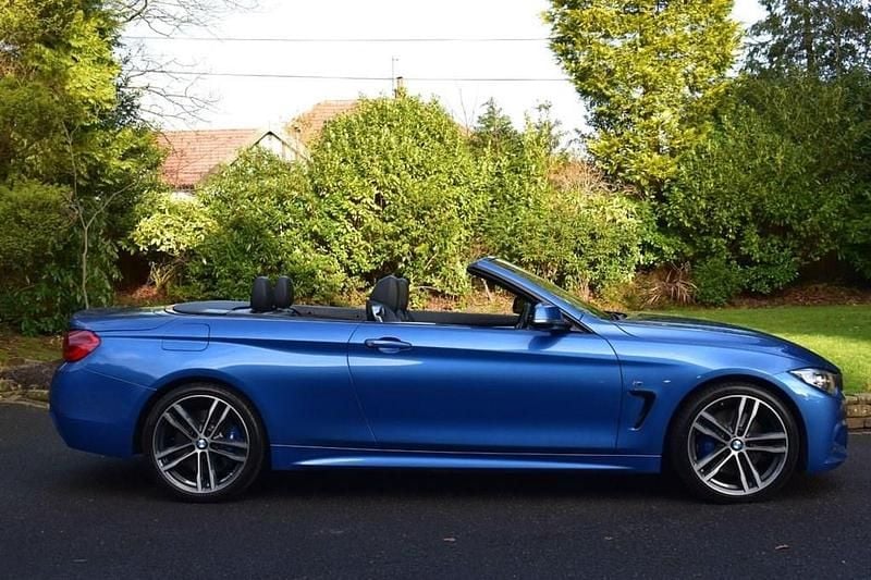 Usado BMW 420 M Sport 190 HP (139 kW) 2019 Azul Cabrios