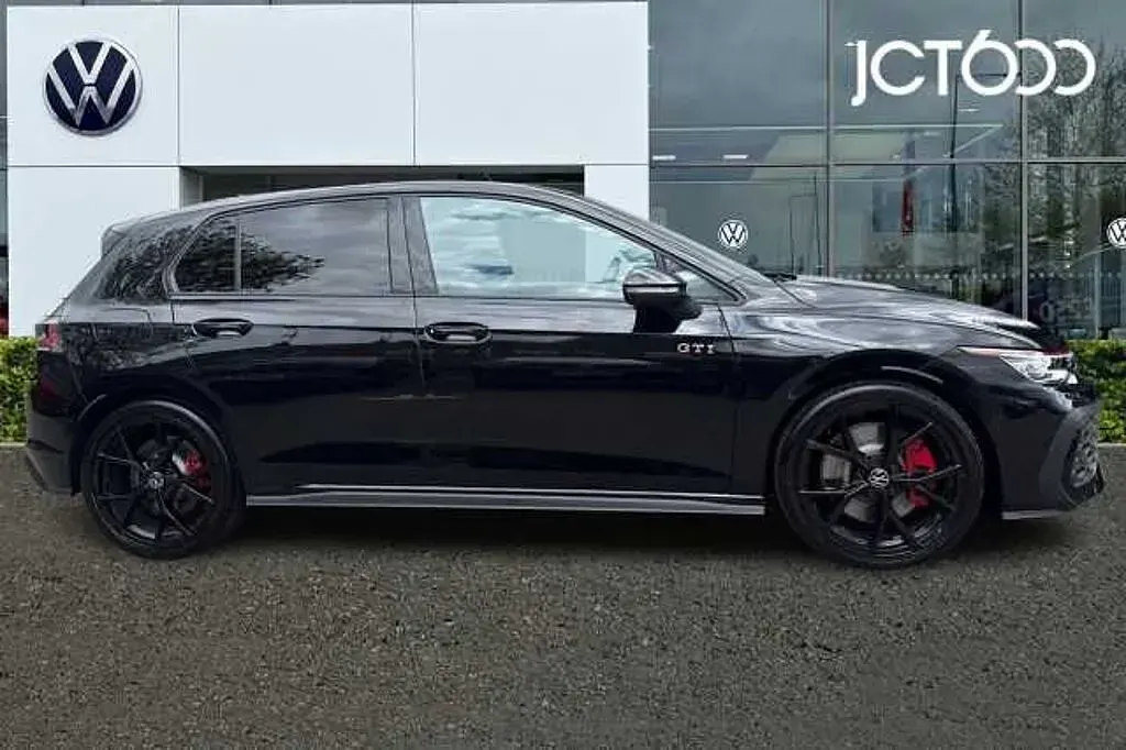 New VW Golf VIII GTI 265 HP (194 kW) 2026 Black Hatchback