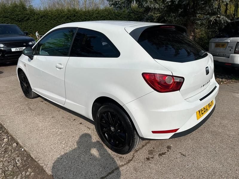 Used Seat Ibiza Ecomotive 75 HP (55 kW) 2013 White Hatchback
