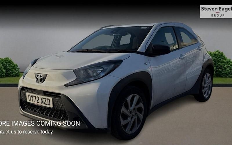 Used Toyota Aygo X PURE 72 HP (52 kW) 2025 SUV