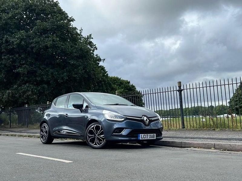 Usado Renault Clio IV Dynamique 90 HP (66 kW) 2017 Cinzento Citadino