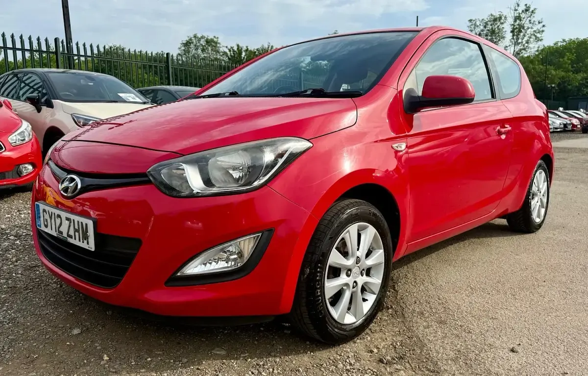 Used Hyundai i20 Active 2012 Red Hatchback