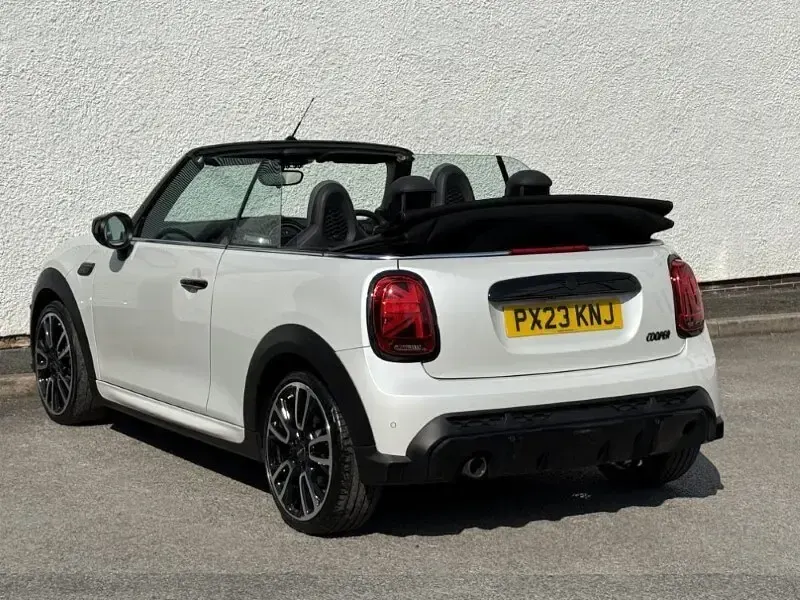 Used Mini Cooper Cabriolet Premium Plus 134 HP (98 kW) 2023 White Cabriolet