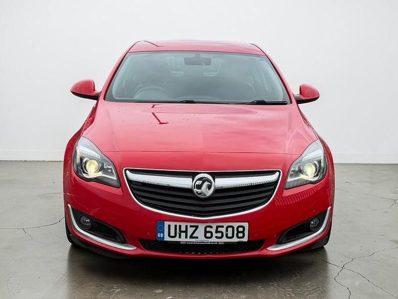 Second-hand Vauxhall Insignia Elite 136 CP (100 kW) 2016 Roșu Hatchback