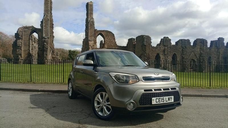 Used Kia Soul Plus 128 HP (94 kW) 2015 Silver SUV