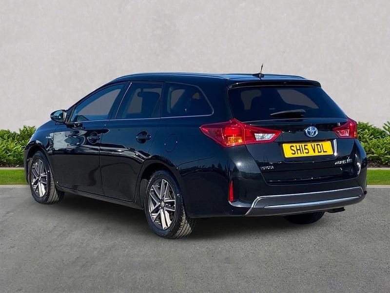Used Toyota Auris Hybrid 2015 Black Estate