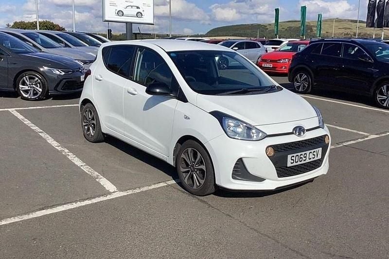 White Used 2020 Hyundai i10 Hatchback | £8,600 (Fair price) - Image 1/1