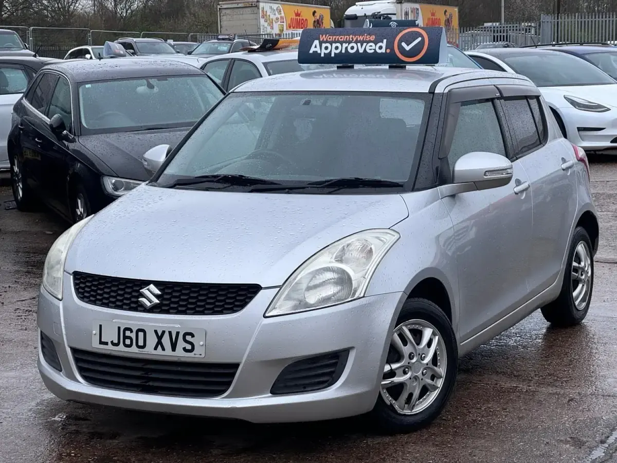 Begagnad Suzuki Swift SZ4 94 HK (69 kW) 2010 Silver Halvkombi