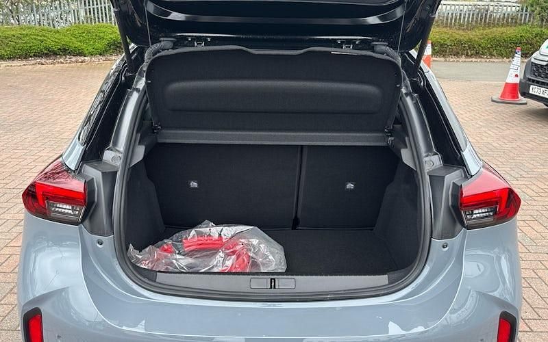 Used Vauxhall Corsa-e 100 kW (136 HP) 2026 Hatchback