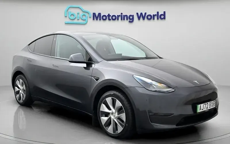 Usado Tesla Model Y Long Range AWD 286 kW (389 HP) 2025 SUV
