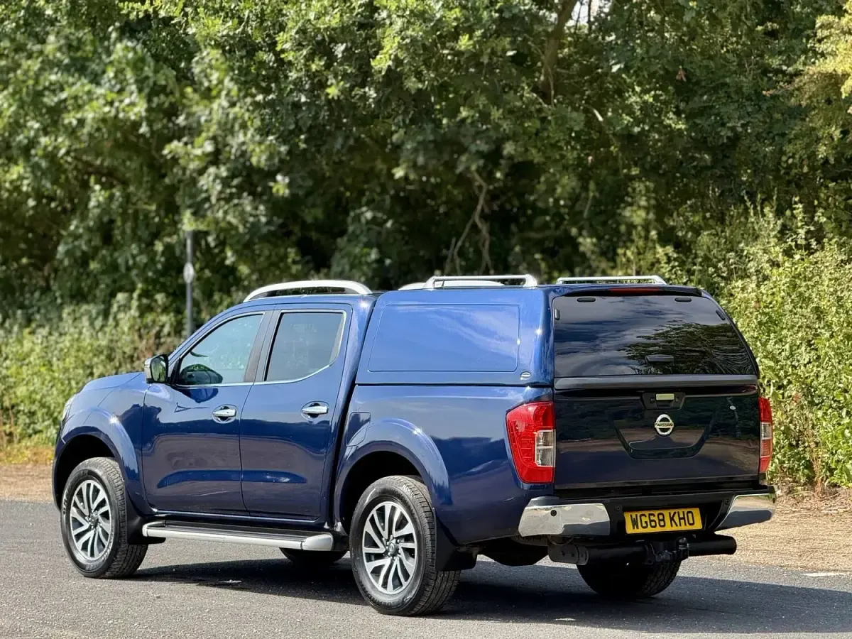 Used Nissan Navara Tekna 190 HP (139 kW) 2018 Blue Pickup