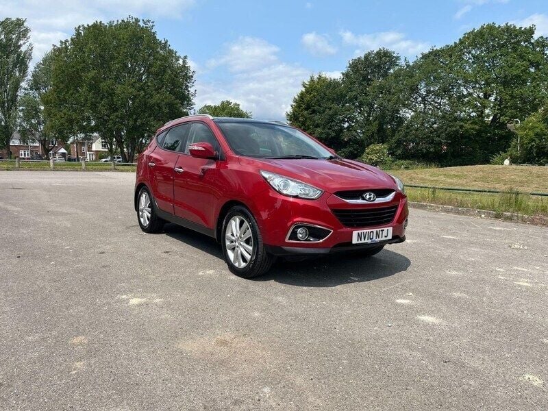 Red Used 2010 Hyundai ix35 Premium SUV | £1,995 (Fair price) - Image 1/4