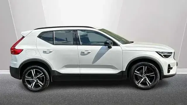 Used Volvo XC40 Plus 161 HP (118 kW) 2023 SUV