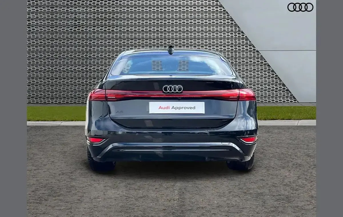 New Audi A6 e-tron Sport 269 kW (367 HP) 2025 Black Hatchback