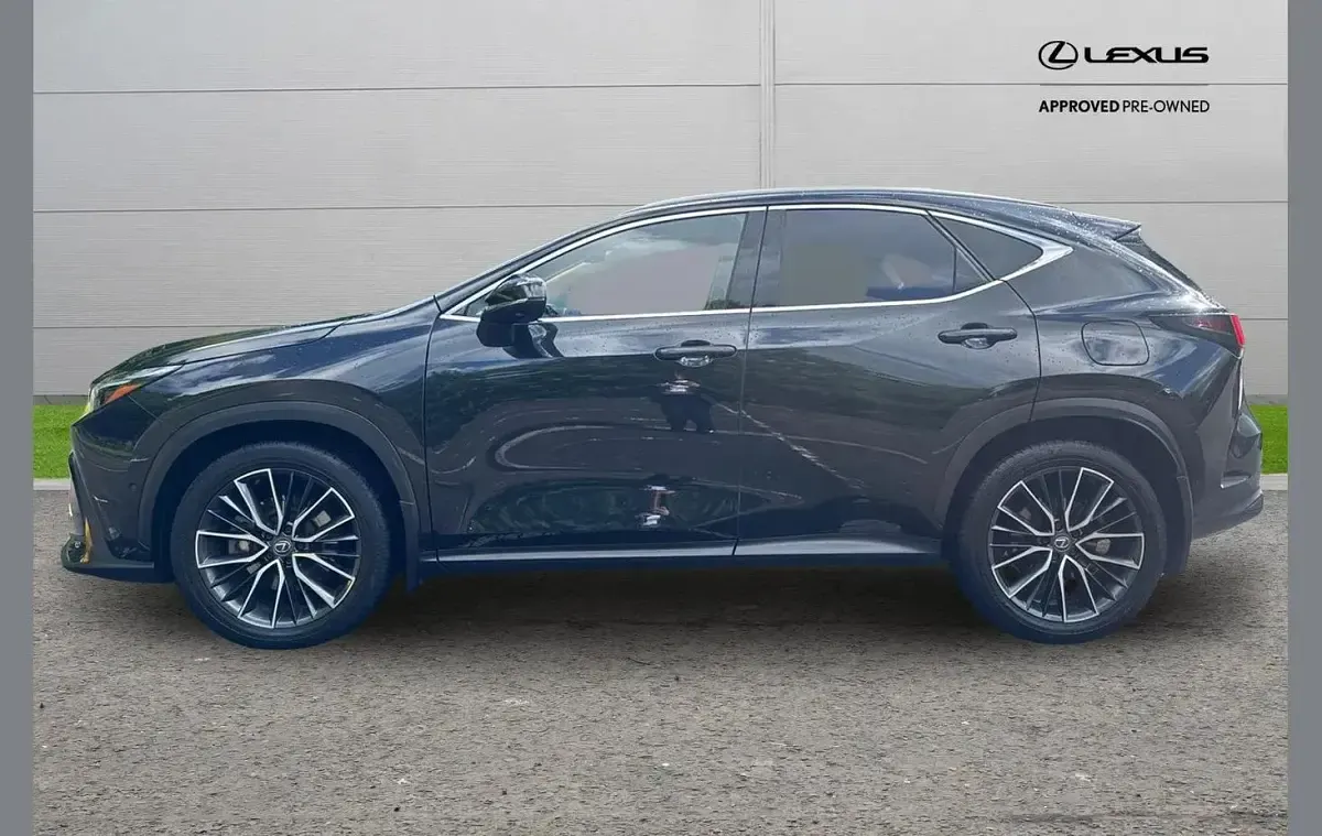 Used Lexus NX450h+ 301 HP (221 kW) 2023 Black SUV