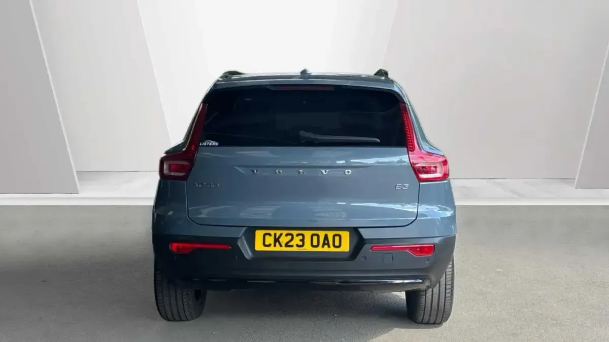 Used Volvo XC40 Plus 161 HP (118 kW) 2023 SUV