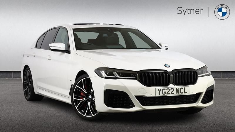 Used BMW M550 Comfort Edition 523 HP (384 kW) 2022 White Sedan