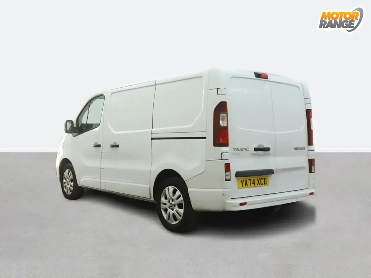Used Renault Trafic 150 HP (110 kW) 2024 White MPV