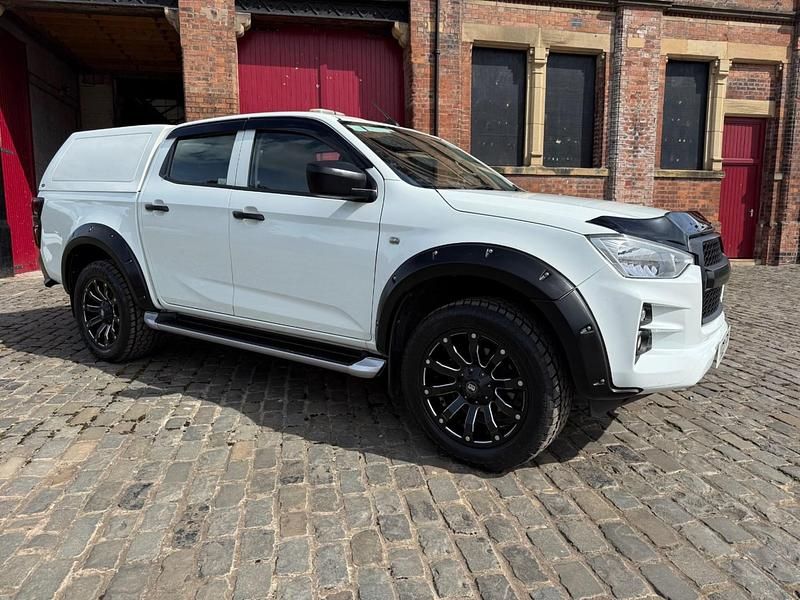 White Used 2021 Isuzu D-Max Pickup | £14,495 (A bit pricey) - Image 1/4