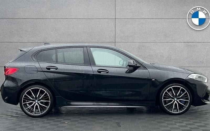 Used BMW 118 M Sport 136 HP (100 kW) 2023 Black Hatchback