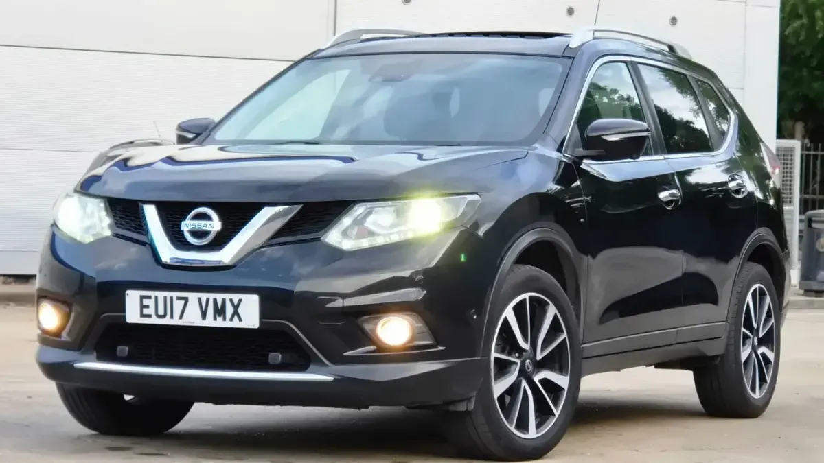 Used Nissan X-Trail Tekna 163 HP (119 kW) 2017 Black SUV