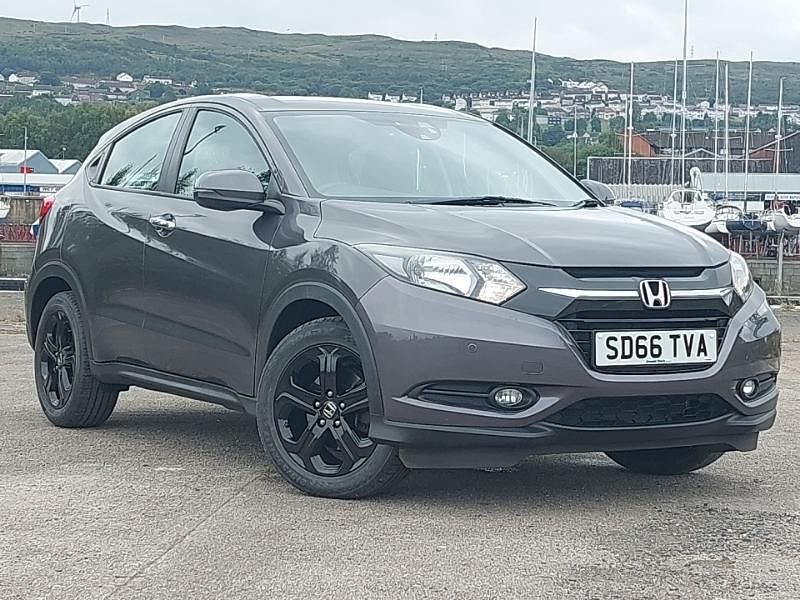 Grey Used 2016 Honda HR-V SE SUV | £10,998 (Fair price) - Image 1/4