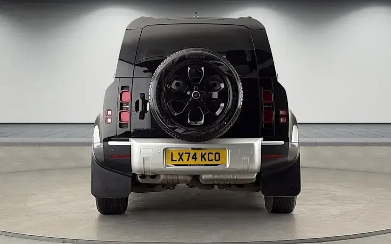 Used Land Rover Defender S 250 HP (183 kW) 2024 Santorini black SUV