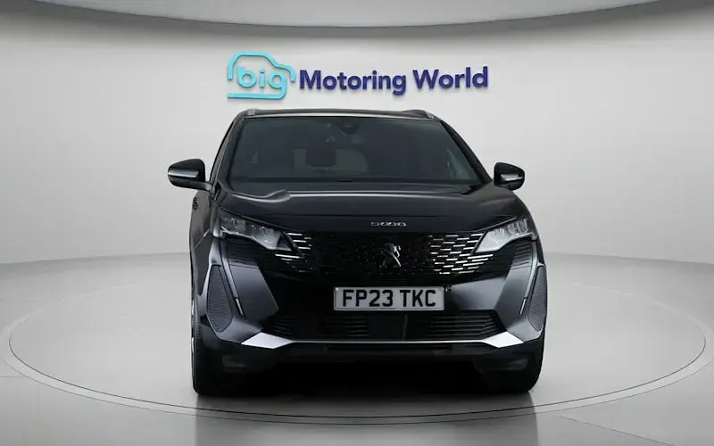 Used Peugeot 5008 Allure+ 131 HP (96 kW) 2023 Black SUV