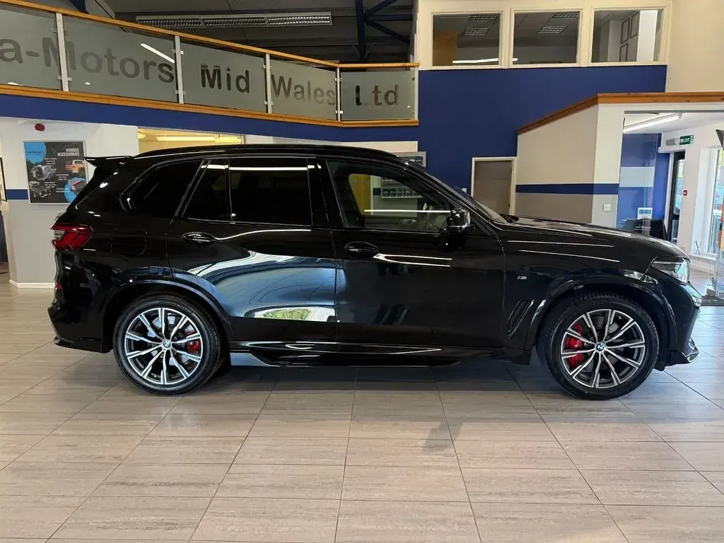 Used BMW X5 M Sport 265 HP (194 kW) 2019 Black SUV