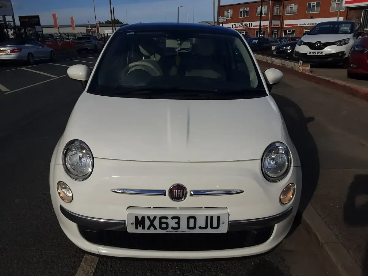 Used Fiat 500 Lounge 69 HP (50 kW) 2013 White Hatchback