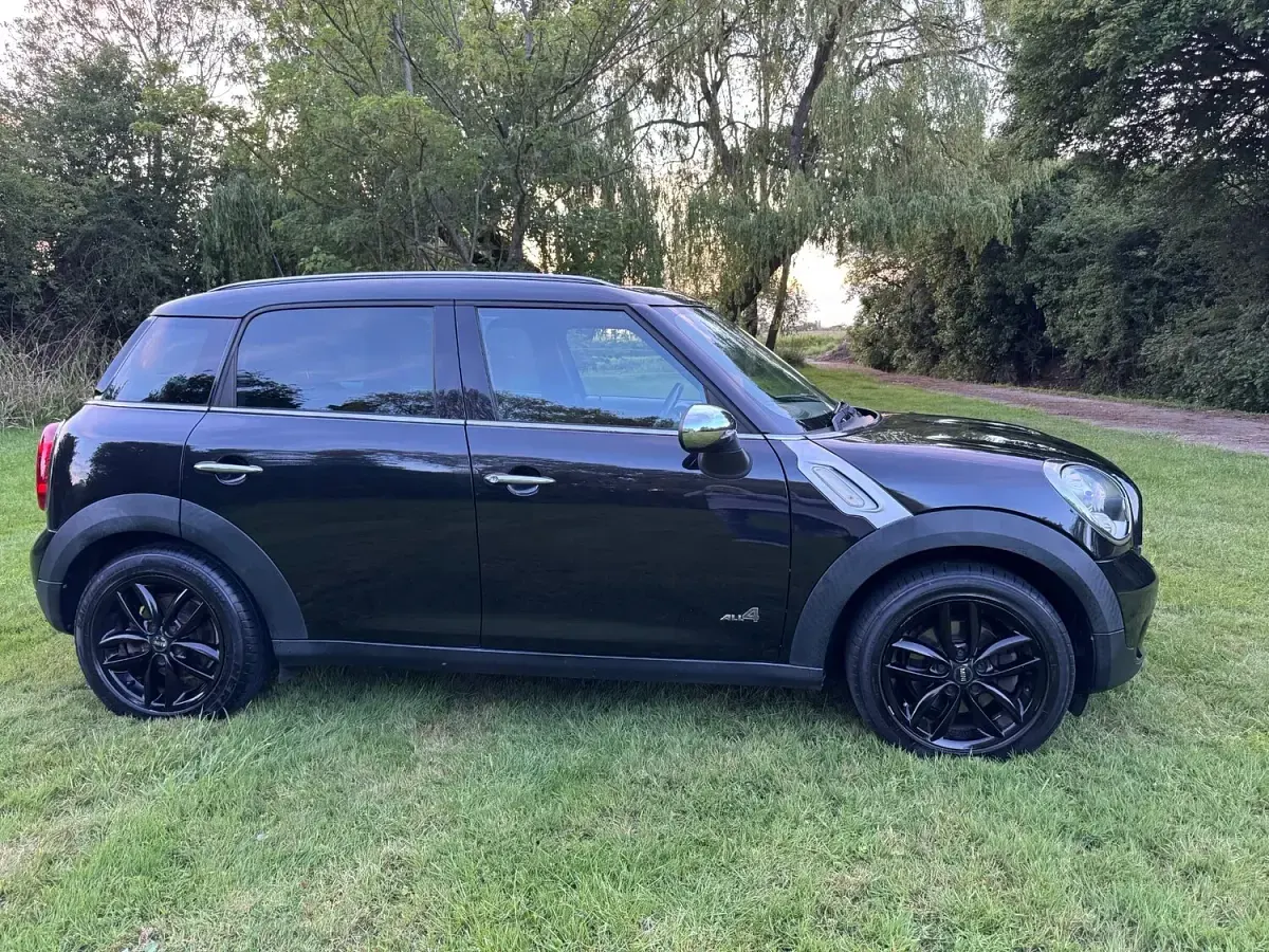Used Mini Cooper D 2012 Black Hatchback