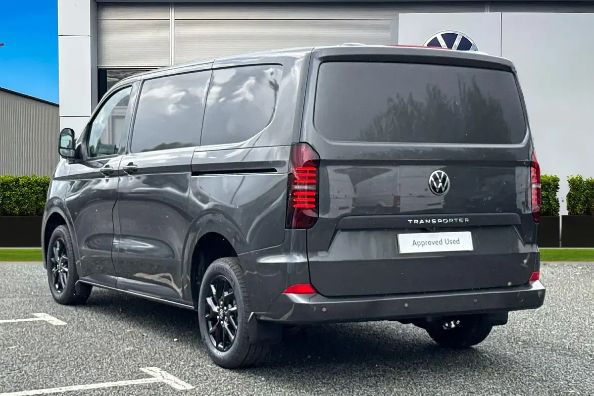 New VW Transporter Pro 148 HP (108 kW) 2026 Grey Van