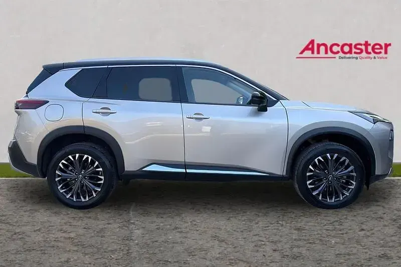 New Nissan X-Trail Tekna 163 HP (119 kW) 2026 Silver SUV