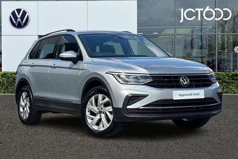 Silver Used 2023 VW Tiguan Life SUV | £23,204 (Super price) - Image 1/4