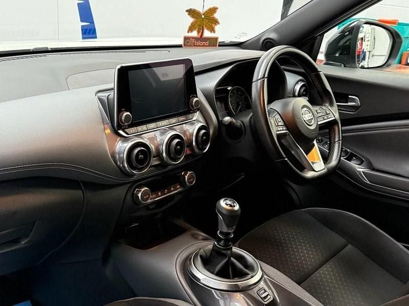 Used Nissan Juke N-Connecta 114 HP (83 kW) 2022 White SUV