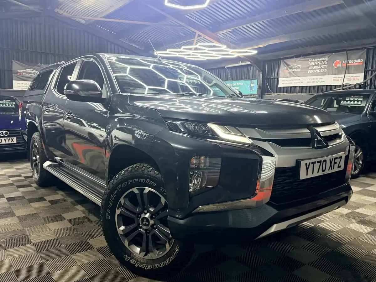 Used Mitsubishi L200 Warrior 150 HP (110 kW) 2020 Grey Pickup