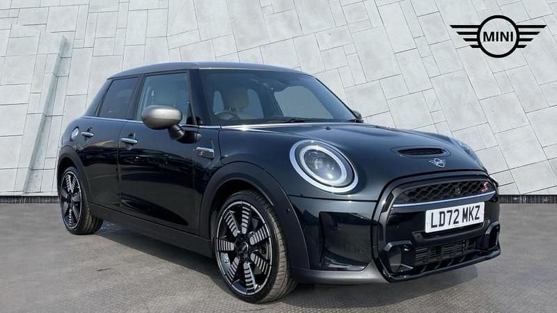 Used Mini Cooper S Exclusive 176 HP (129 kW) 2022 Black Hatchback