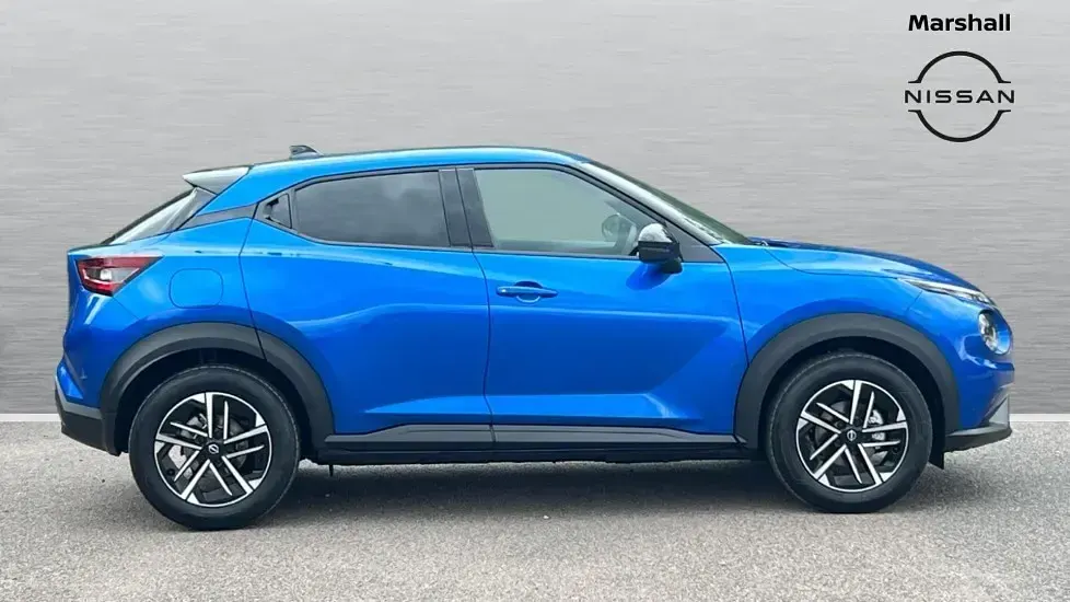 New Nissan Juke N-Connecta 143 HP (105 kW) 2026 Special metallic  magnetic blue SUV