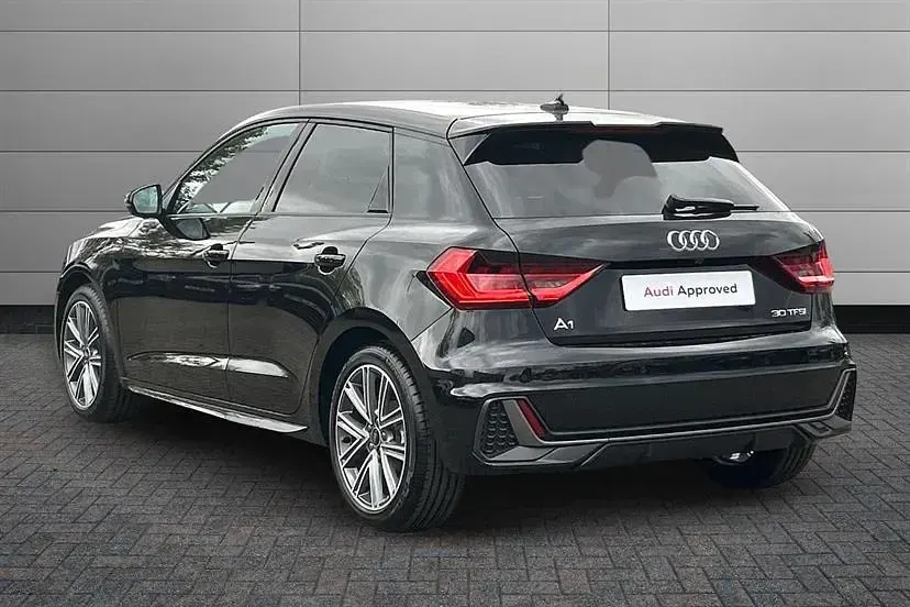 Usado Audi A1 S-Line 116 CV (85 kW) 2026 Negro SUV