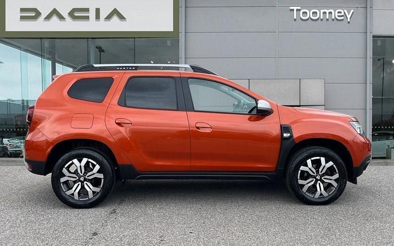 Used Dacia Duster Prestige 131 HP (96 kW) 2022 Orange SUV