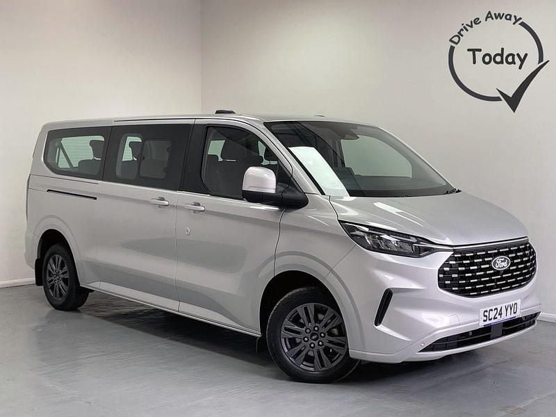 Used Ford Tourneo Custom Titanium 136 HP (100 kW) 2024 Silver Van