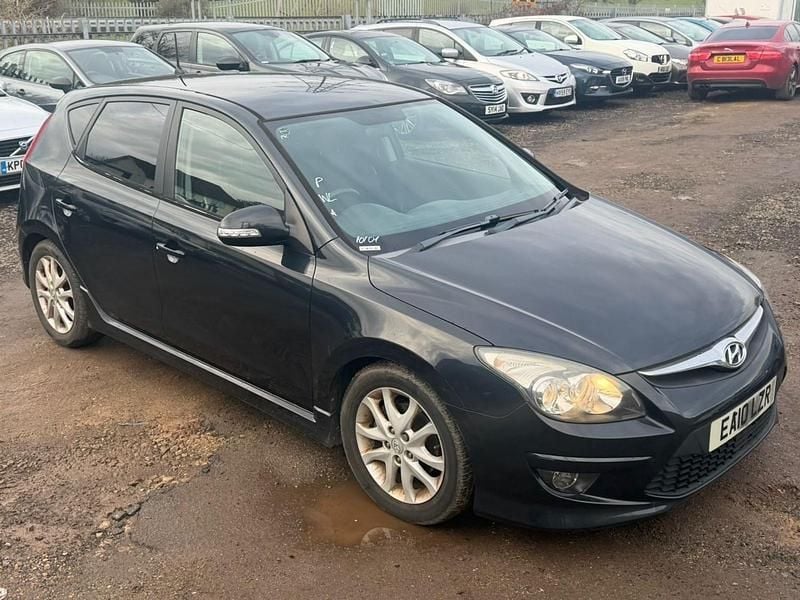 Black Used 2010 Hyundai i30 Edition Hatchback | £2,495 (Fair price) - Image 1/4