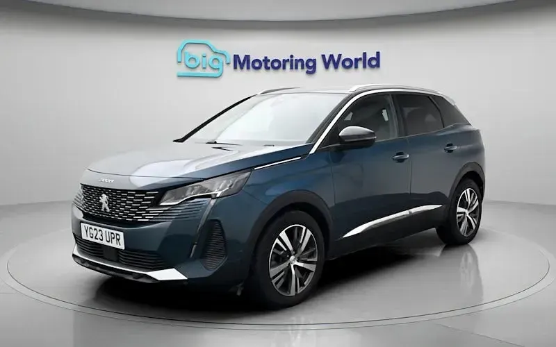 Used Peugeot 3008 Allure+ 131 HP (96 kW) 2023 Blue SUV